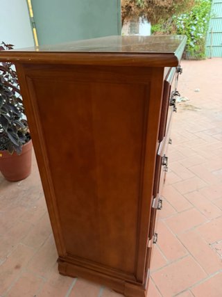 Cómoda de madera