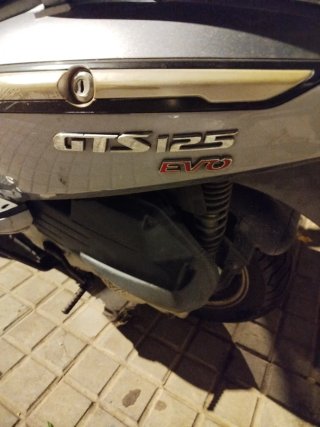 Sym GTS 125 Scooter