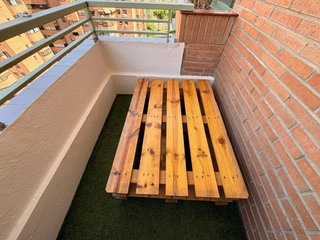 Sofá Palets con Cojines Gris
