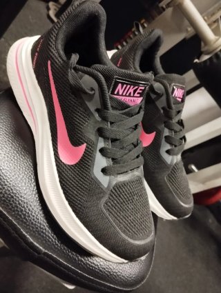 Zapatillas Nike niña negras y rosas