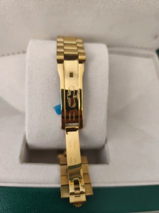 Reloj Oro Verde Diamantes