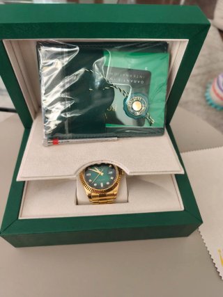 Reloj Oro Verde Diamantes