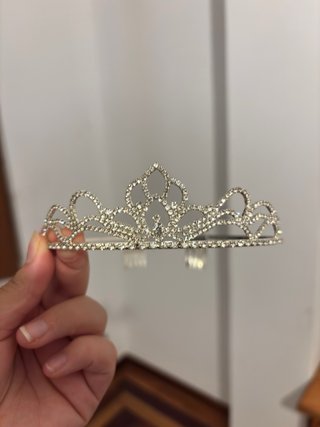 Tiara de disfraz plateada