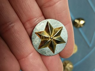9 INSIGNIAS MILITARES EJÉRCITO ESPAÑOL. ESTRELLAS 6 PUNTAS doradas, plateadas, ALFÉREZ TENIENTE CAPITÁN