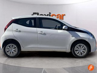Toyota Aygo 1.0 70 x-play