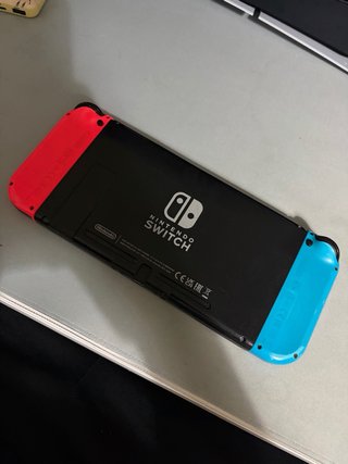 Nintendo Switch normal Azul y Rojo