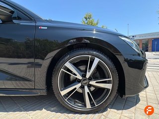Audi A3 Sportback Black line 35 TFSI 110kW S tro