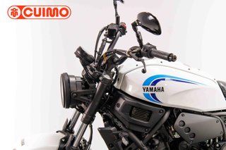 YAMAHA XSR 700