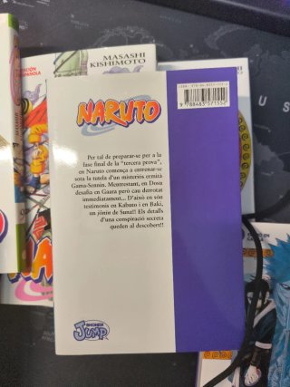 14 mangas de Naruto en buen estado.