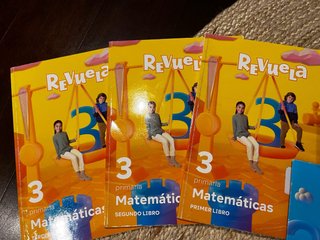 Libro texto Matematicas 3º Revuela.