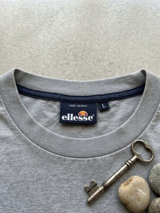 Camiseta Ellesse Original Gris Talla L | Como Nuev