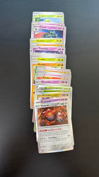 Mazo de cartas Pokémon (+50normal+holo)