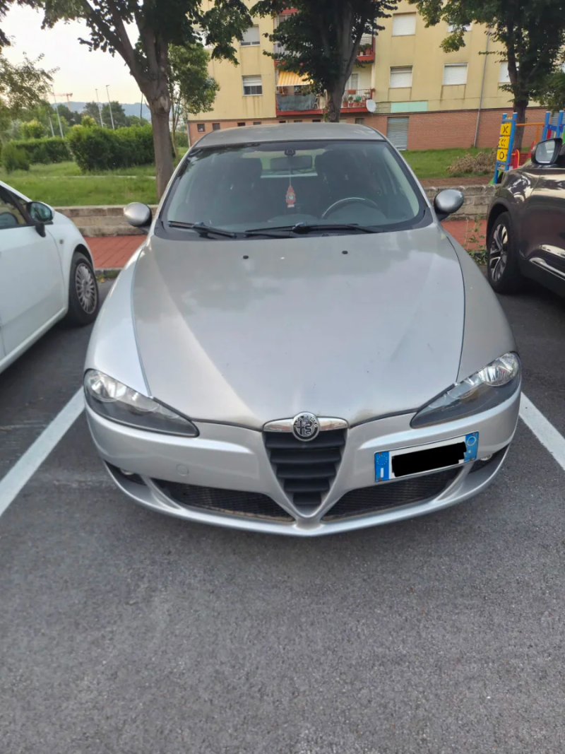 Alfa Romeo 147 2008 - foto 1