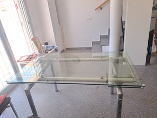 Mesa comedor metal y cristal
