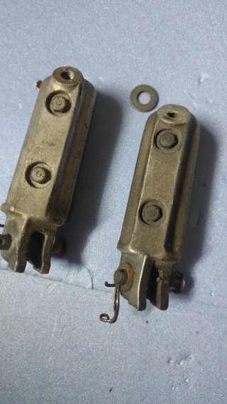 Estriberas cbr900rr sc28.  Cbr600f f2/f3