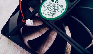 Ventilador DC Brushless Young Lin DFS132512H