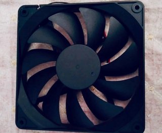 Ventilador DC Brushless Young Lin DFS132512H