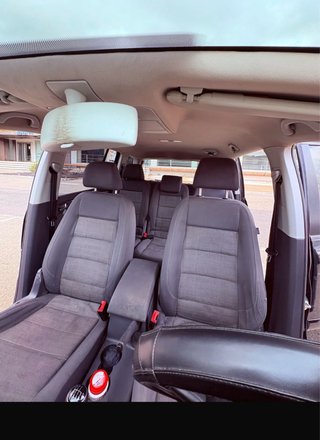 Volkswagen Touran Negro