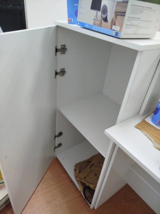 Mostrador de recepción blanco