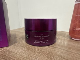 Rituals Yozakura Cofre Vela, Scrub e Óleo Corporal