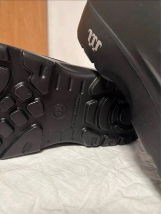 Zapatillas negras con pelo