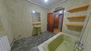 Casa adosada en venta en Santa María de Cayón
