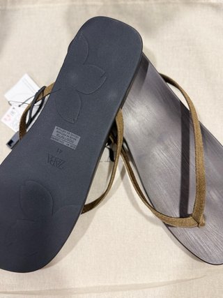 Sandalias Zara Marrón Verde Oliva