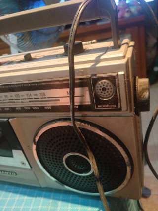 Radio Cassette Sanyo M2402-4F Vintage