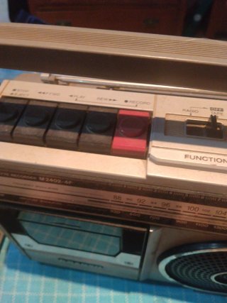 Radio Cassette Sanyo M2402-4F Vintage