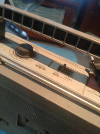 Radio Cassette Sanyo M2402-4F Vintage