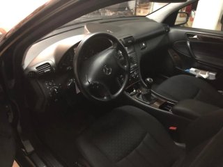 Mercedes-Benz Clase C 2005