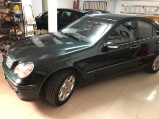 Mercedes-Benz Clase C 2005