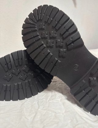 Botines Marrones con Cordones