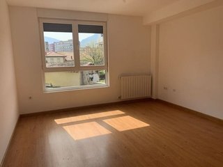 Garaje en venta en Corrales de Buelna (Los)