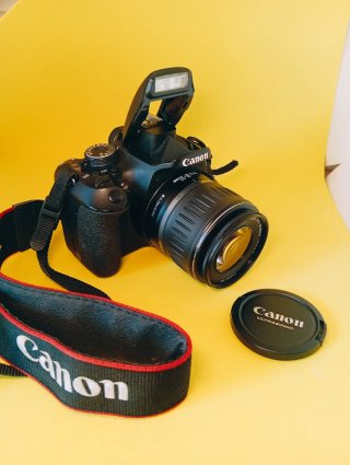 Excelentísima canon 600D foto video selfie