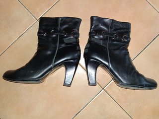Stivaletti Tronchetti neri Donna Vera Pelle N.39