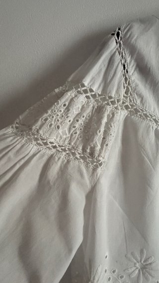 Blusa blanca bordada talla única