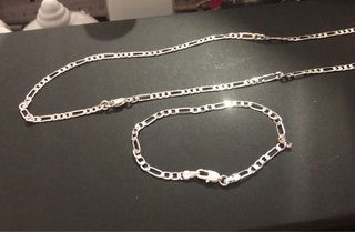 Juego de Cadena y Pulsera