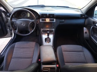 Mercedes-Benz Clase C 2006