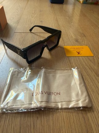 Gafas Louis Vuitton Negras y Doradas