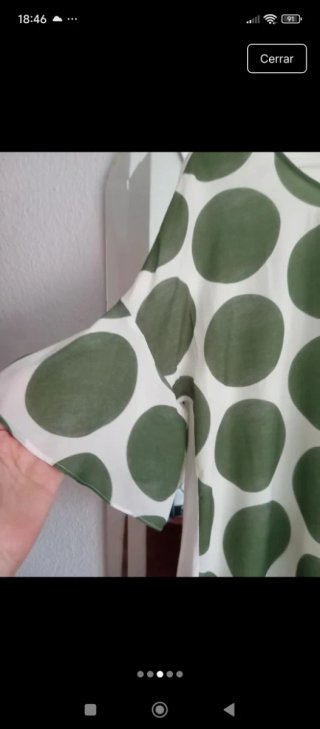 Blusa blanca lunares verdes
