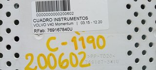 CUADRO INSTRUMENTOS VOLVO V40 Momentum
