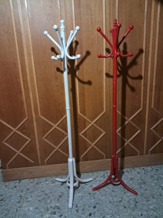 2 Percheros Vintage Madera