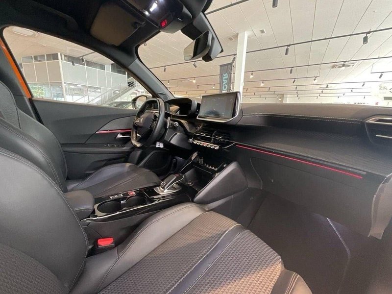Peugeot 2008 2020, foto 19