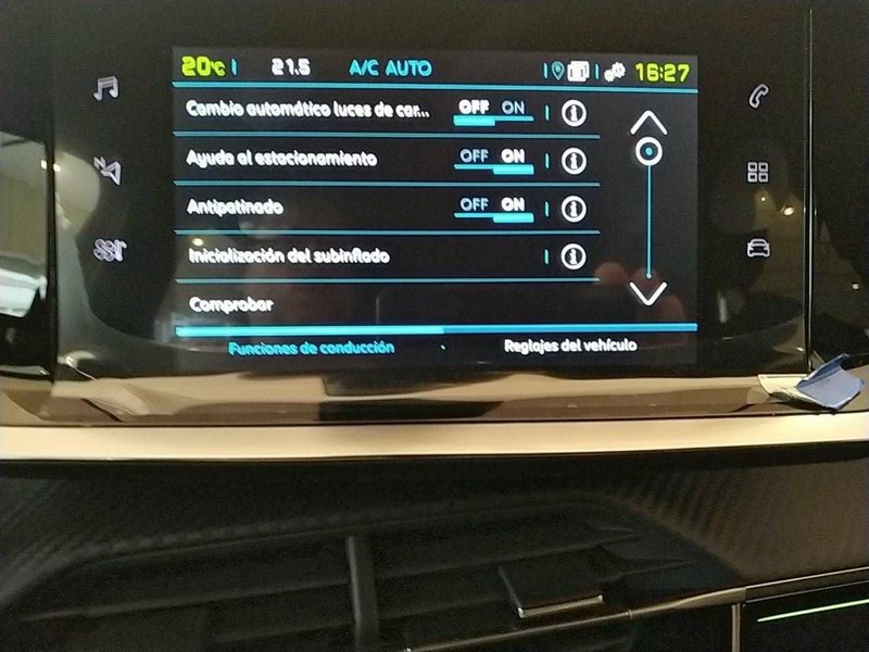 Peugeot e-208 2023, foto 20