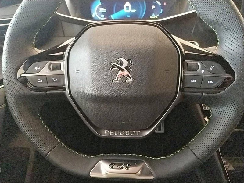 Peugeot e-208 2023, foto 25