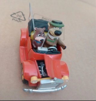 Mebetoys A35 Yogi Bear auto