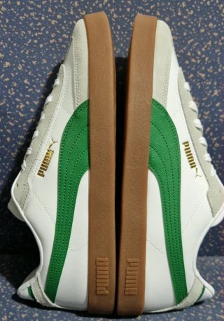 Zapatillas Deportivas Puma Club II Era Dorada.