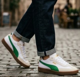 Zapatillas Deportivas Puma Club II Era Dorada.