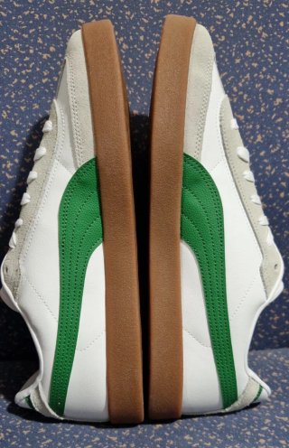 Zapatillas Deportivas Puma Club II Era Dorada.